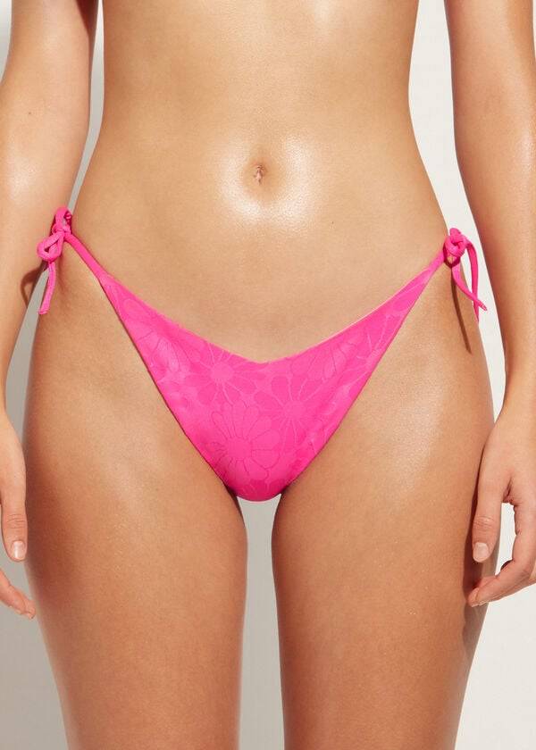 růžové dámské bikinové kalhotky calzedonia s vysokým výstřihem do v a brazilským vzorem antibes